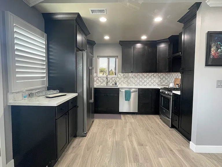 18372 Goodwin Ln — Photo 3