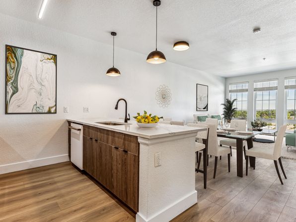 6851 S Gaylord St APT 2234