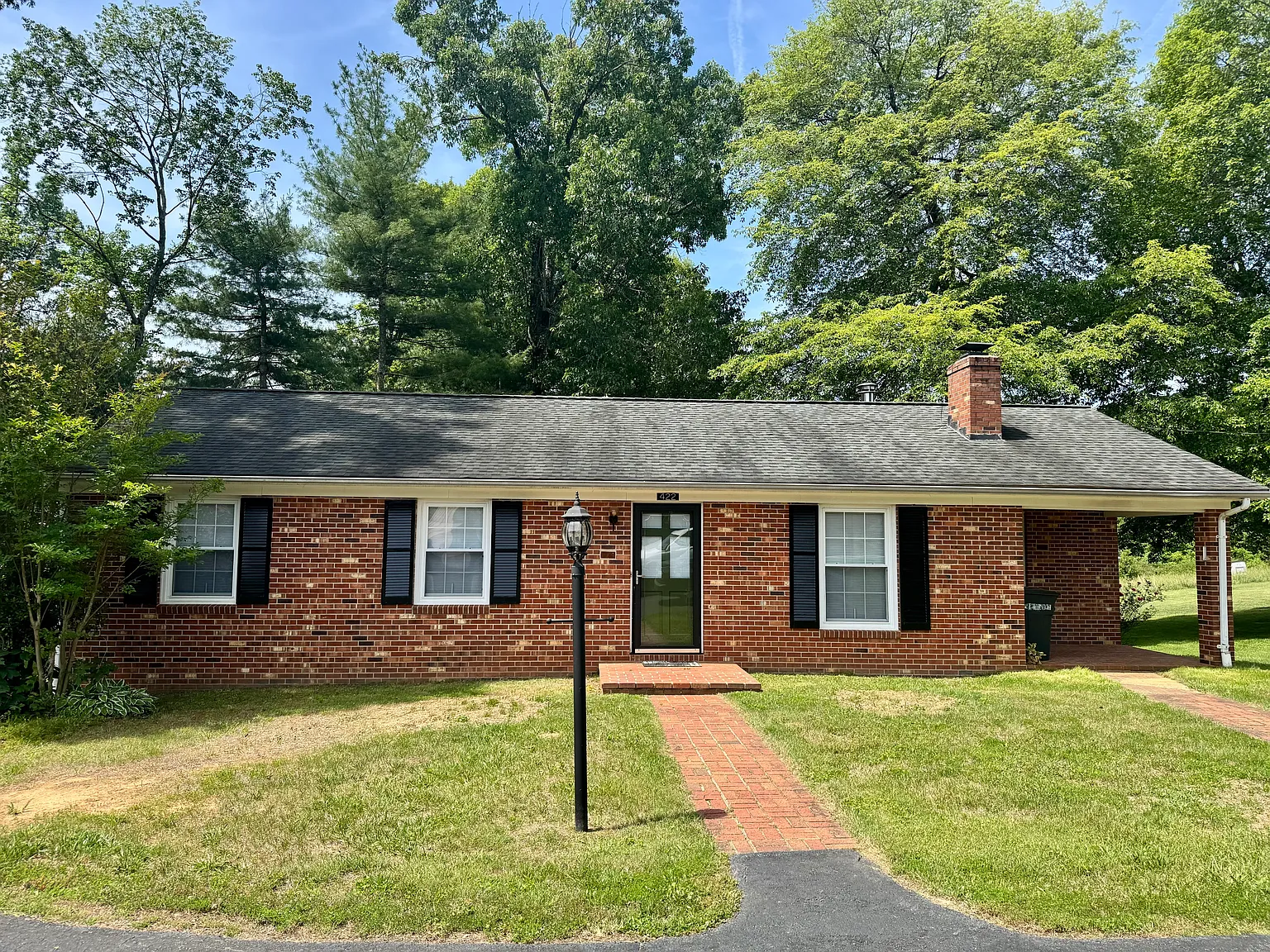 422 Carpenters Mill Rd — Photo 1