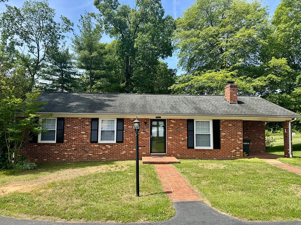 422 Carpenters Mill Rd