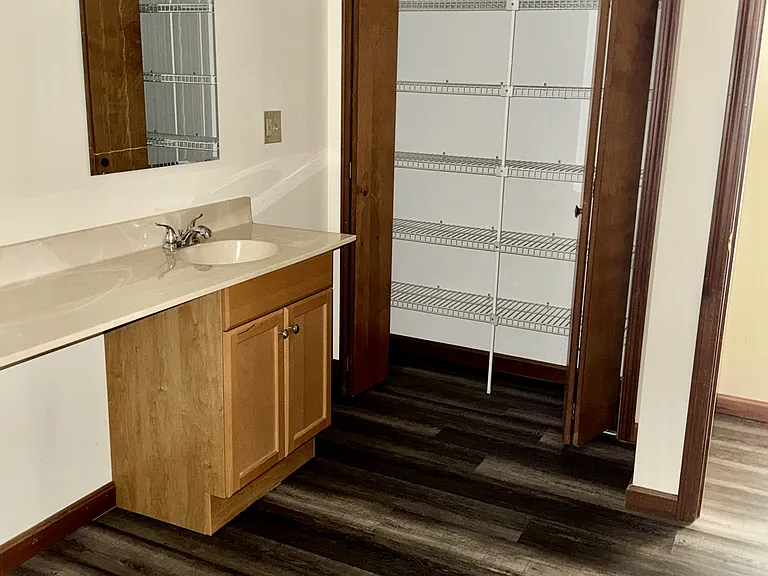 69 Park Cir — Photo 11