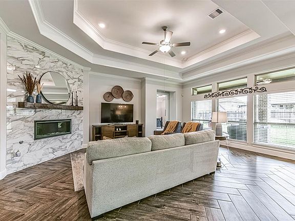 5th image of 16811 Harbor Falls Drive