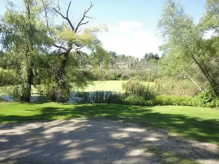 3355 Hunter Dr — Photo 11