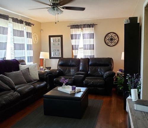 3rd image of 709 Walnut Ave