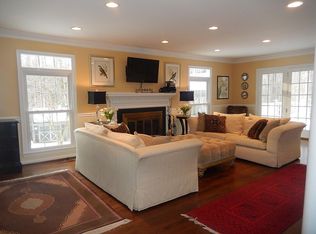 11722 Amkin Dr, Clifton, VA 20124