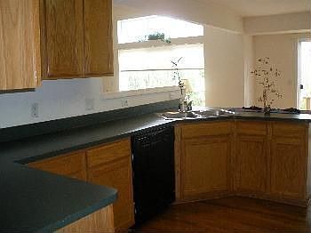 4th image of 1794 Harley Dr
