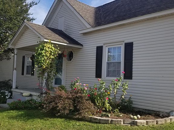 Cute Cottage home