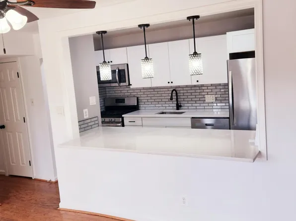 2900 Kings Chapel Rd APT 5, Falls Church, VA 22042