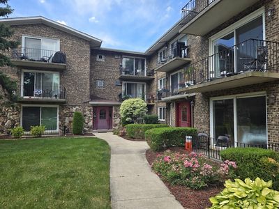 8932 W 140th St APT 1C, Orland Park, IL, 60462