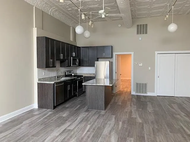 3224 W North Ave #1 — Photo 2