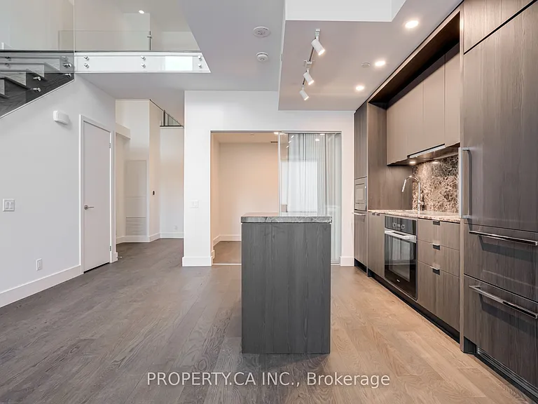 6 Greenbriar Rd #106 — Photo 14