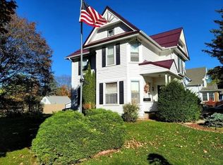 255 1st Ave SE, Harmony, MN 55939