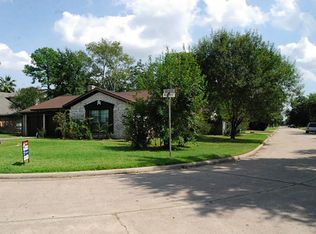 255 Holyhead Dr, Houston, TX 77015