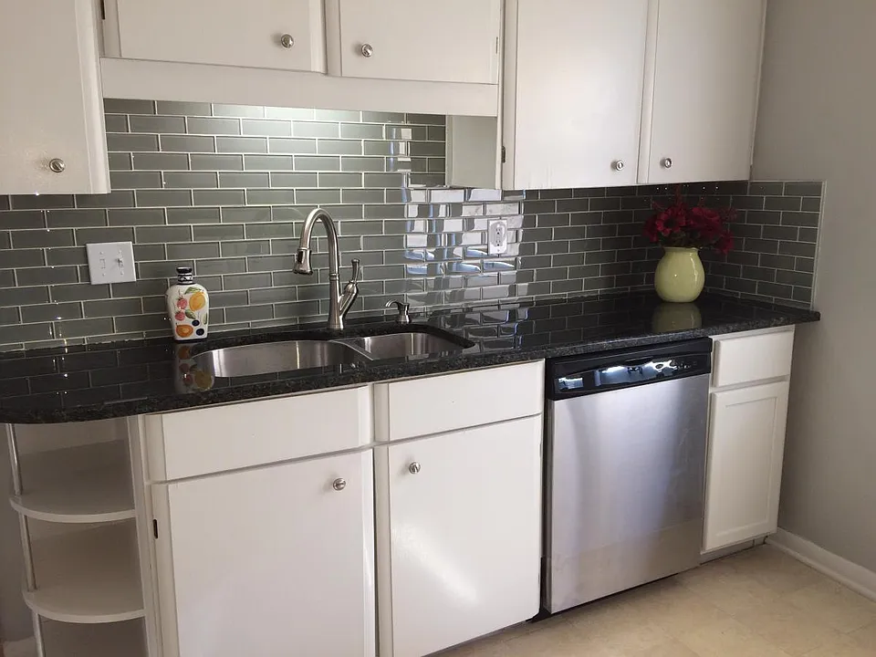 Kitchen, granite counters and dishwasher