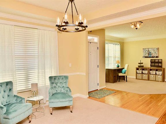 3rd image of 8377 Saint Louis Blvd