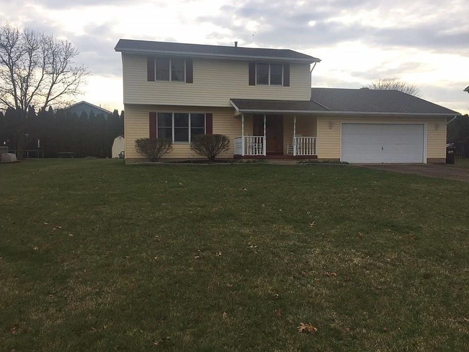 1st image of 755 Trails End Dr