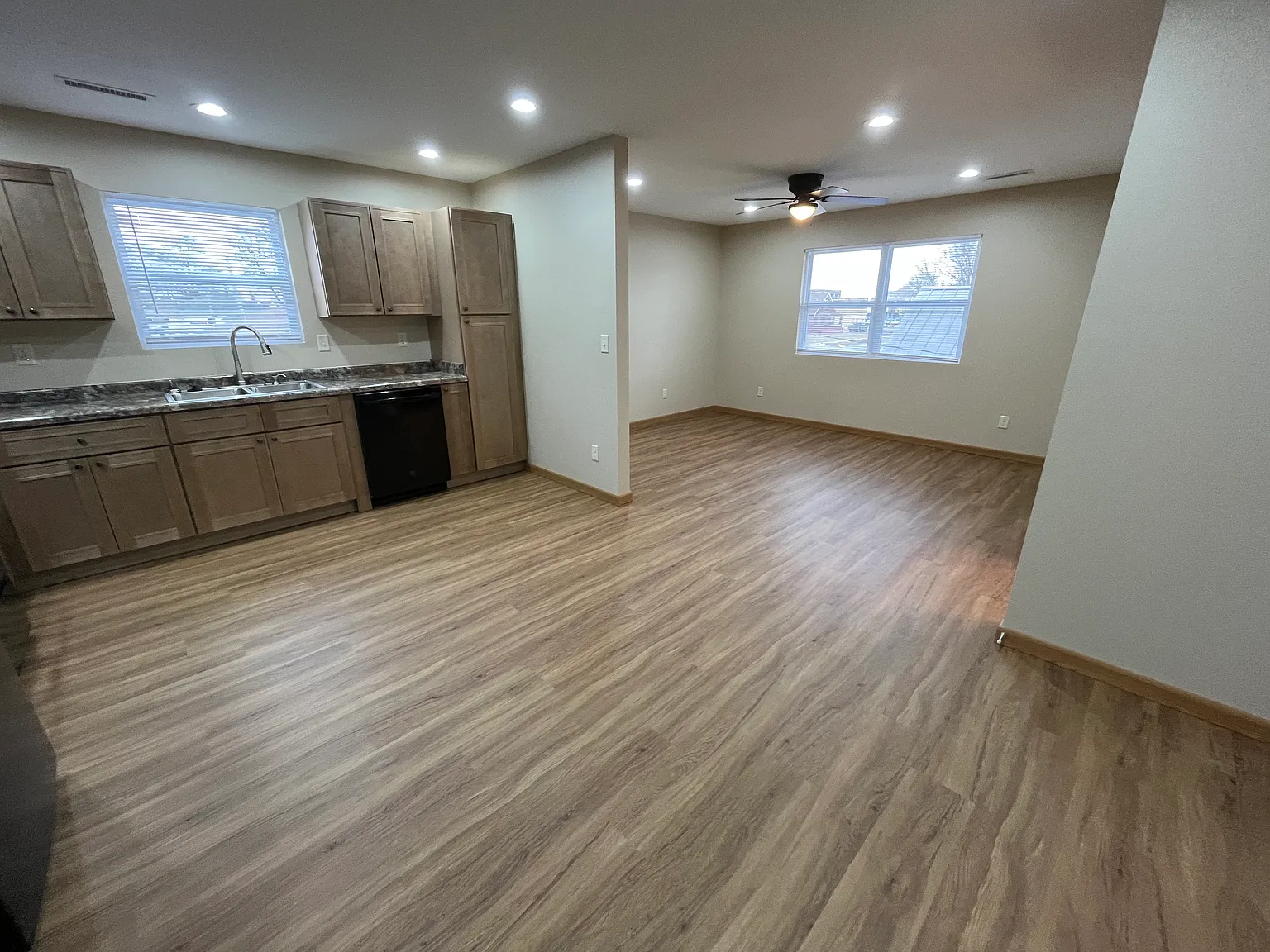 1 bed, 850 sqft, $920 — Photo 3