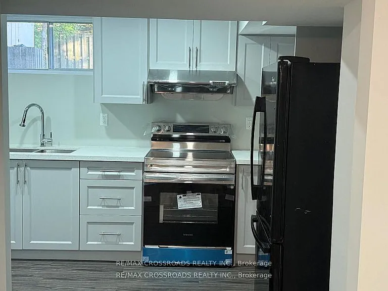 113 Confederation Dr — Photo 14