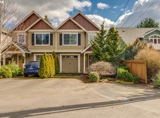 8430 SW 7th Ave, Portland, OR 97219