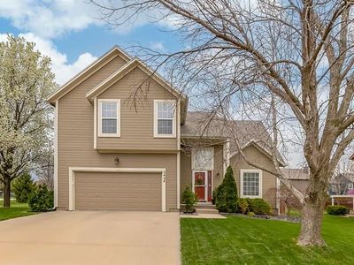 5424 Chouteau St, Shawnee, KS, 66226