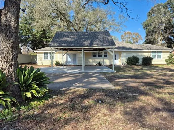 2307 Horseshoe Dr, Alexandria, LA 71301