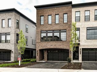 42295 Ashmead Ter, Ashburn, VA 20148
