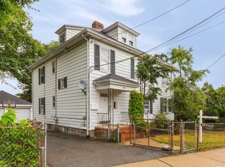 294 Metropolitan Ave, Boston, MA 02131