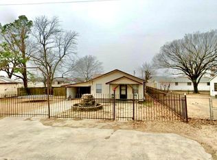 1004 1st Ave, Warner, OK 74469