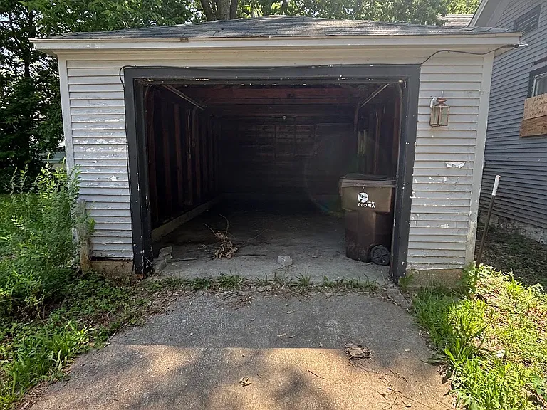 1319 W Aiken Ave — Photo 4