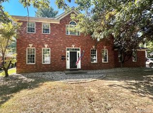 12 Pebble Hill Dr, Belleville, IL