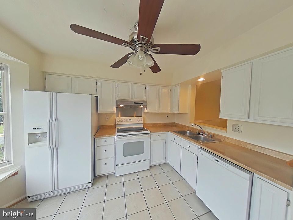 2nd image of 12443 Port Haven Dr