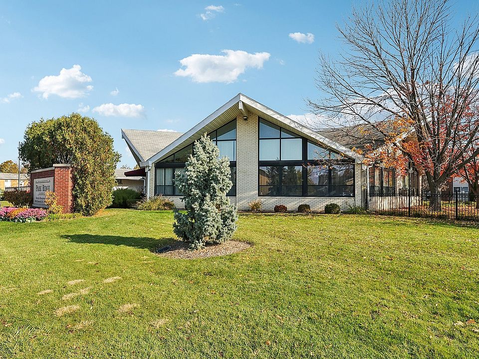 22-web-or-mls-Kennedy Dr-0611-901