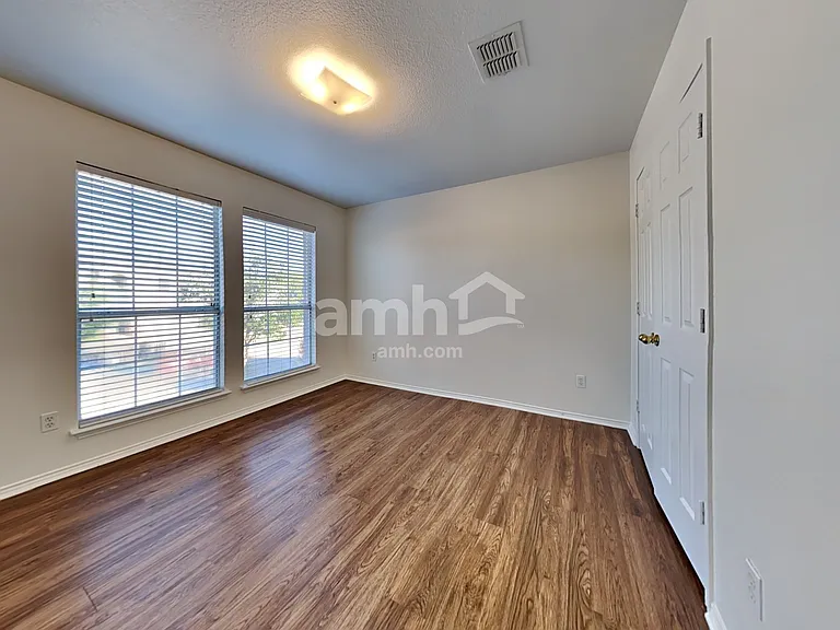 1135 Trinity Trl — Photo 24