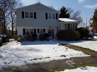 1019 Adcock Rd, Lutherville Timonium, MD 21093