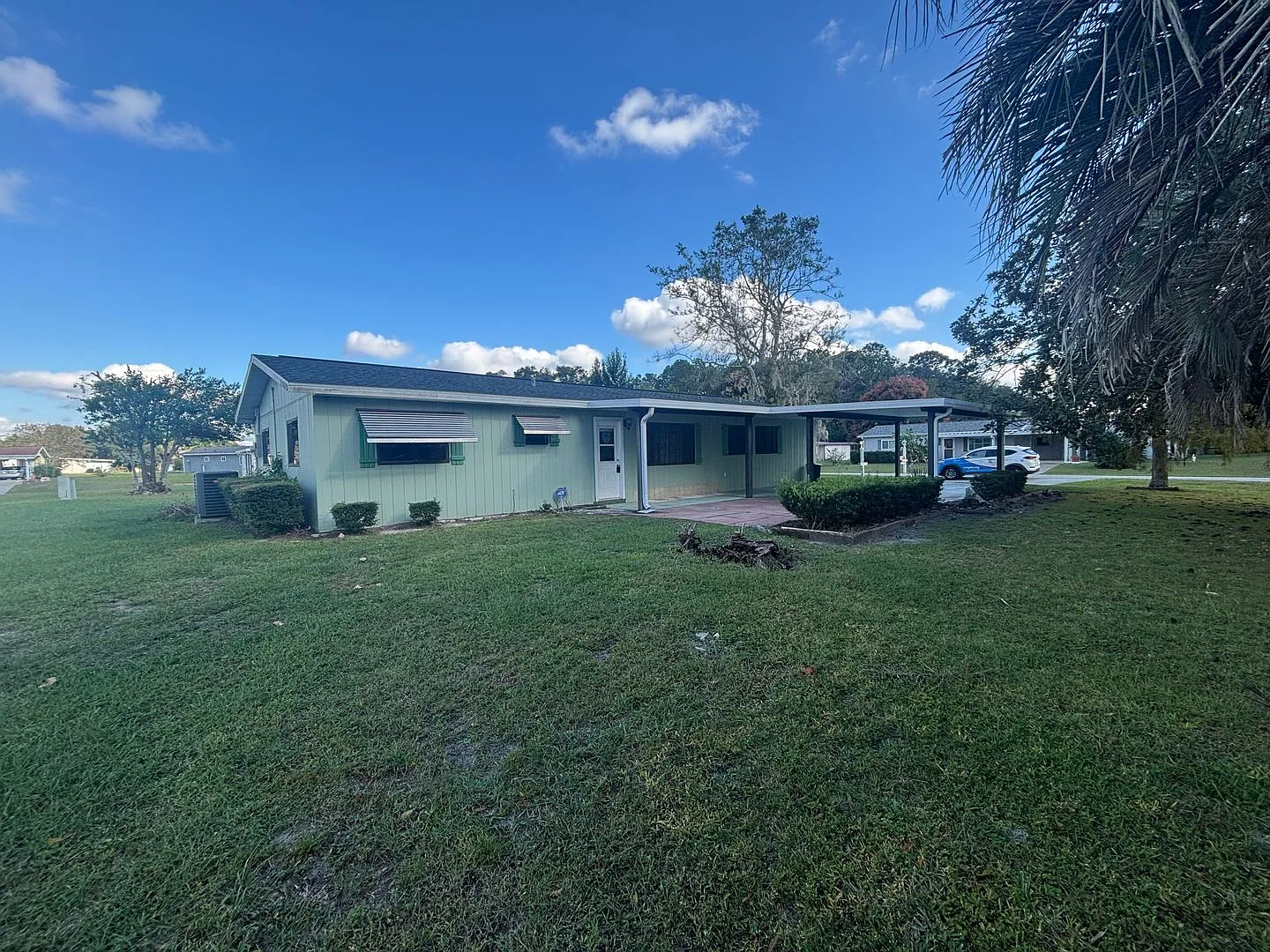$500 off 1st months rent! Corner lot house in 55+ community — Photo 1