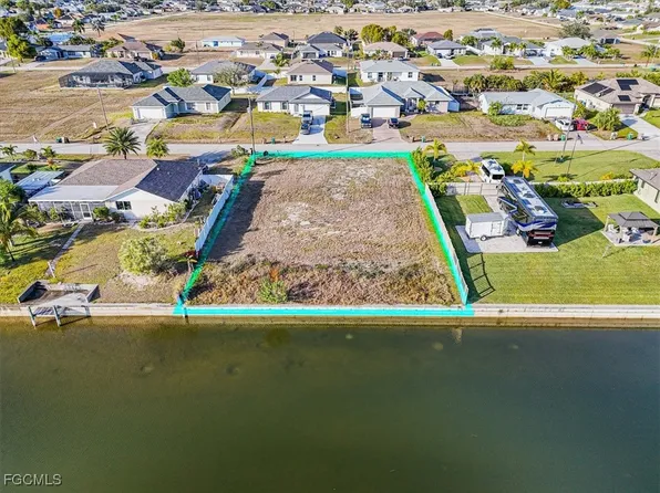322 NE 20th St, Cape Coral, FL 33909