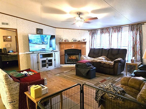 2nd image of 2440 County Road 134