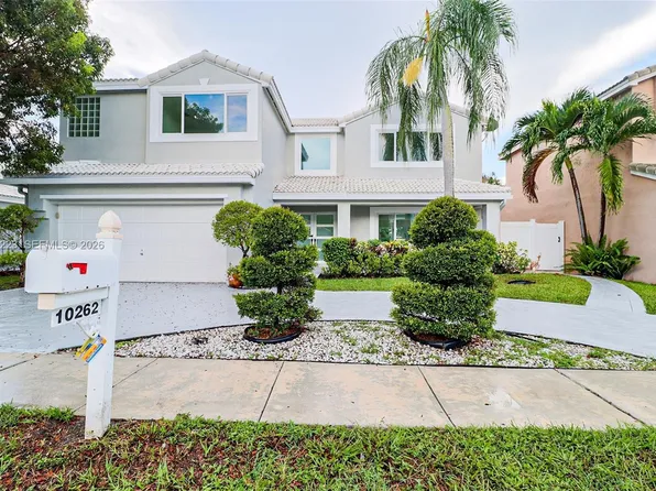 10262 SW 9th Ln, Hollywood, FL 33025