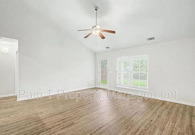 20 Swallow Tail Cir — Photo 6