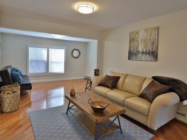 160 Mount Pleasant Rd APT 3