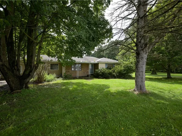 2631 Darlington Rd, Beaver Falls, PA 15010