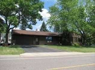 5851 Rolling Ridge Rd, Saint Cloud, MN 56303