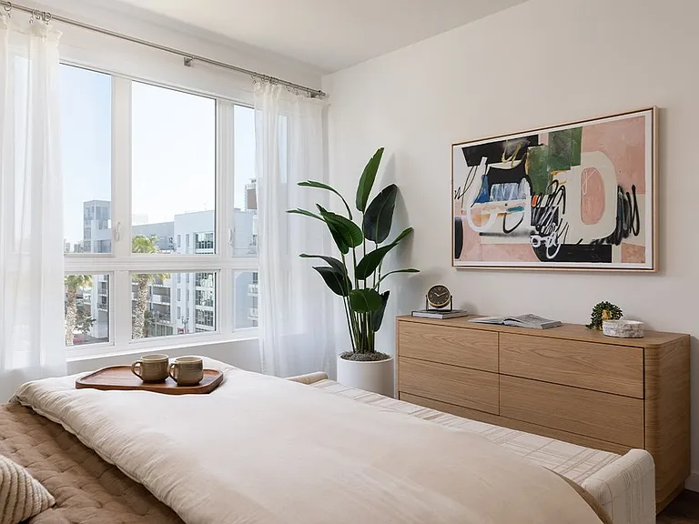 Resa Long Beach — Photo 42