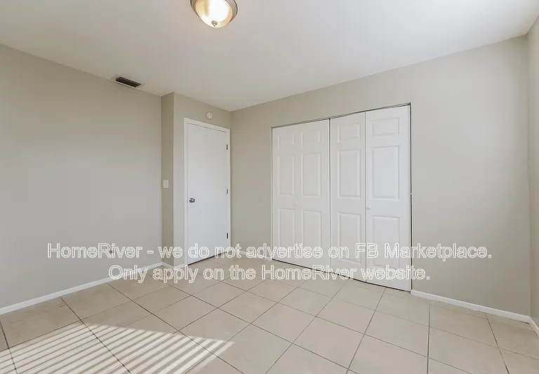 1720 SW 3rd Pl — Photo 13