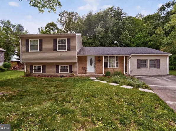 12203 Kings Brook St, Bowie, MD 20721