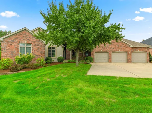 4144 W Tangleoaks Ct, Peoria, IL 61615