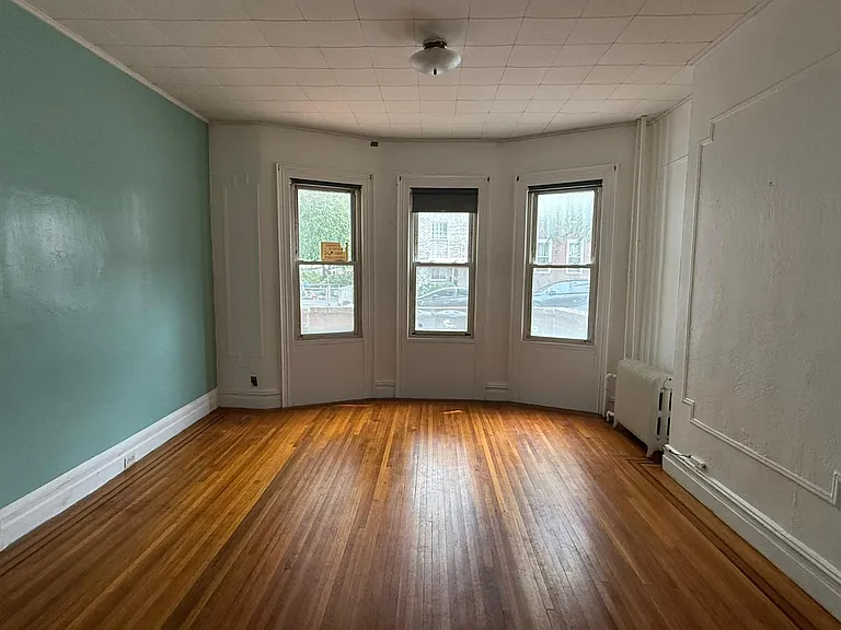 1859 Matthews Ave #1 — Photo 5