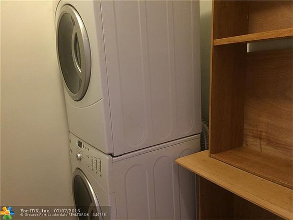 5th image of 347 SW 13th Ter #347