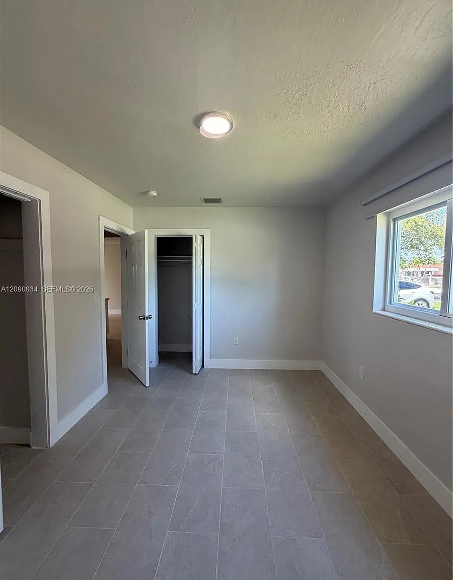 Cutler Ridge Sec 7 — Photo 1