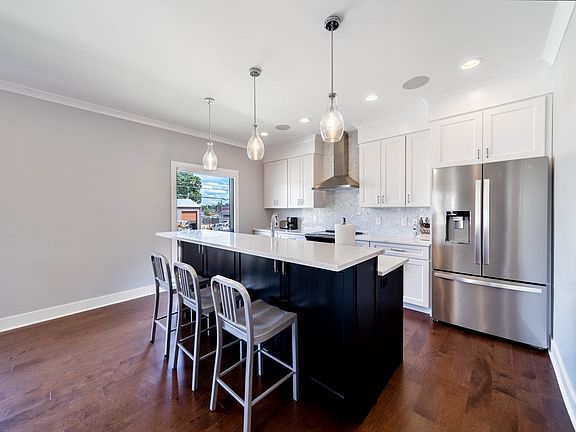 3rd image of 403 S Frances St Unit 14